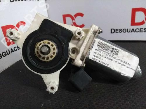 Portierruitmotor rechtsvoor VW PASSAT B5 Variant (3B5) 1.9 TDI (110 hp) 17428014