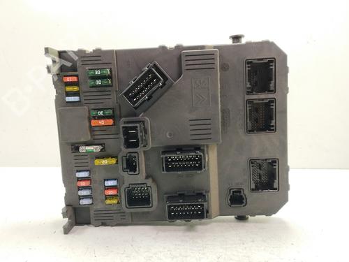 Used Fuse box Fuse box 36990106 36990106