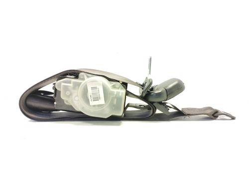 Used Front right seatbelt HYUNDAI H-1 / STAREX Bus (A1) [1997-2025]  17421354