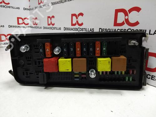 Used Fuse box OPEL VECTRA C (Z02) 2.2 DTI 16V (F69) (125 hp) 17400401