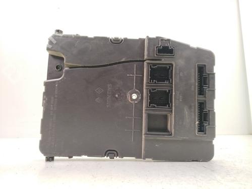 Used Electronic module RENAULT SCÉNIC II (JM0/1_) [2003-2010]  30196263