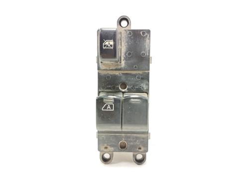 Used Left front window switch RENAULT LAGUNA III (BT0/1) 2.0 dCi (BT01, BT08, BT09, BT0E, BT0K, BT12, BT1C, BT1D,... (150 hp) 30922591