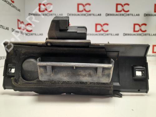 Bagagerumshåndtag PEUGEOT 206 Hatchback (2A/C) 1.1 i (60 hp) 32085872