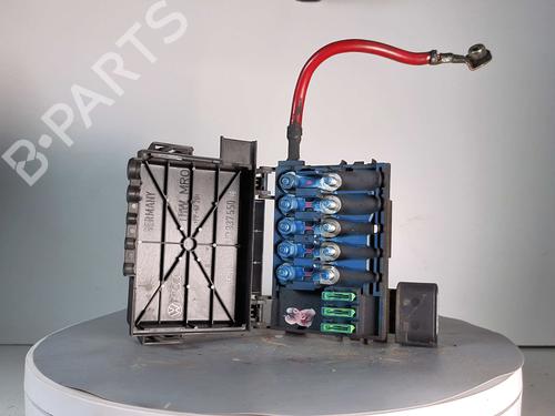 Used Fuse box Fuse box 38235589 38235589
