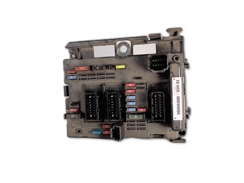 Used Fuse box Fuse box 38924987 38924987