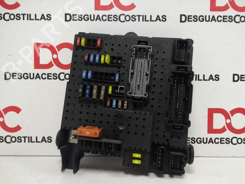 Used Fuse box VOLVO XC90 I (275) D5 AWD (185 hp) 17403507