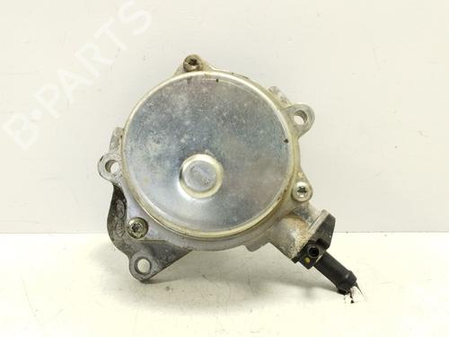 Used Vacuum pump KIA CERATO I Saloon (LD) 1.5 CRDi (102 hp) 17423187