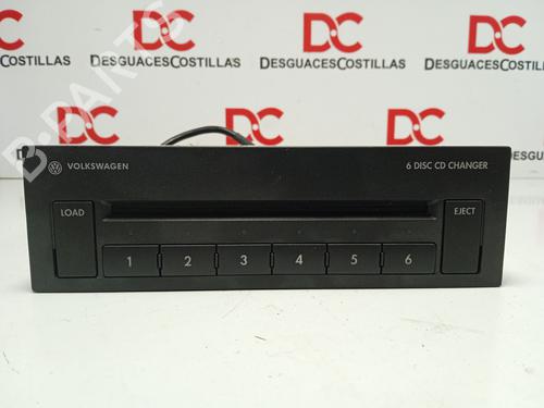 Used Radio VW PASSAT B6 Variant (3C5) [2005-2011]  17409056