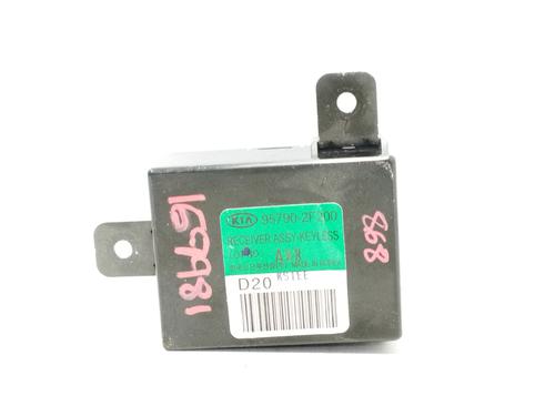 Used Electronic module KIA CERATO I Saloon (LD) 1.5 CRDi (102 hp) 17422932