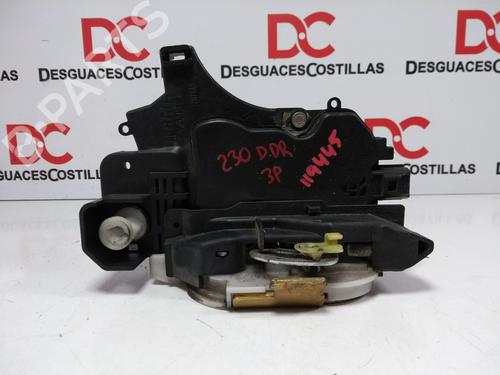 Serrure avant droite MITSUBISHI COLT VI (Z3_A, Z2_A) 1.5 DI-D (Z39A) (95 hp)null