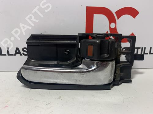 Used Front right interior door handle TOYOTA COROLLA Saloon (_E12_) 1.4 D-4D (NDE120_, NDE120R) (90 hp) 32085561