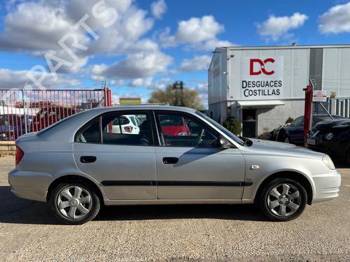 Left headlight HYUNDAI ACCENT II (LC) 1.5 CRDi | BP32404093C28