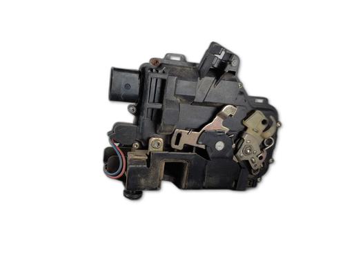 front-right-lock-seat-leon-1m1-1999-2000-2001-2002-2003-2004-2005-2006-31128854 main image