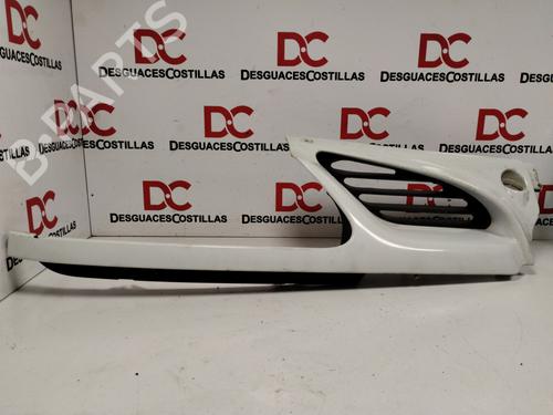 Used Grille RENAULT MEGANE I Classic (LA0/1_) 1.6 e (LA0F, LA0S) (90 hp) 19098832