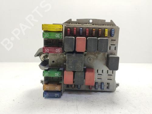 Używane Skrzynka bezpieczników FIAT STILO (192_) 1.6 16V (192_XB1A) (103 hp) 29982733