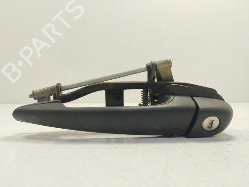 Used Front left exterior door handle BMW 3 (E46) 320 d (150 hp) 25623699