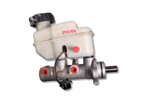 Used Brake master cylinder Brake master cylinder 38952559 38952559