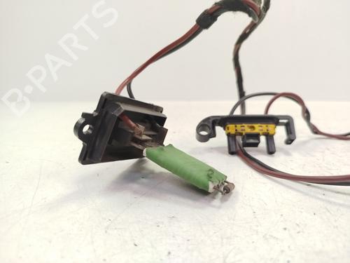 Used Heater resistor RENAULT CLIO III (BR0/1, CR0/1) [2005-2014]  28715053