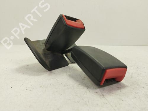 Sikkerhetsbelte-spenne AUDI A4 B6 (8E2) 1.9 TDI (130 hp) 28192043