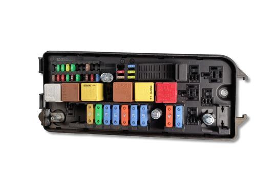 Used Fuse box Fuse box 39076366 39076366