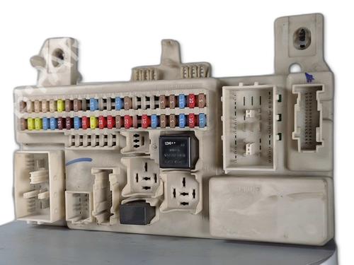 Sikringsdåse VOLVO S40 II (544) 2.0 D (136 hp) 32313008