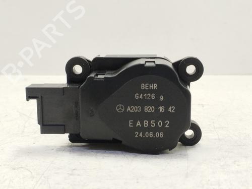 Sentrallåsmotor tankluke MERCEDES-BENZ C-CLASS (W203) C 220 CDI (203.008) (150 hp) 27702414