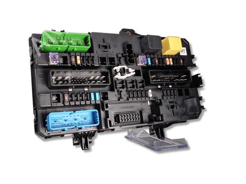 Fuse box OPEL ASTRA H GTC (A04) 1.6 (L08) | BP39076493E1 - Image 3