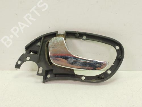 Venstre fortil invendig håndtag SEAT TOLEDO II (1M2) 1.9 TDI (110 hp) 30874205