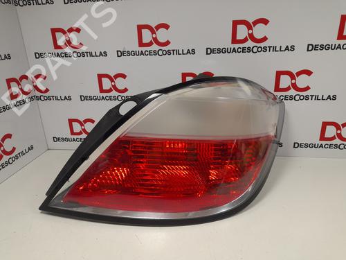 Used Right taillight OPEL ASTRA H (A04) [2004-2014]  17404329