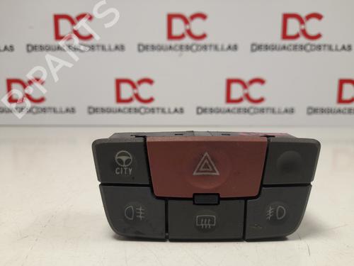 Used Warning switch FIAT PANDA (169_) 1.2 (169.AXB11, 169.AXB1A) (60 hp) 17405802
