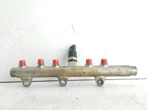 Used Injection rail LANCIA LYBRA (839_) 1.9 JTD (839AXI1A) (110 hp) 27200465