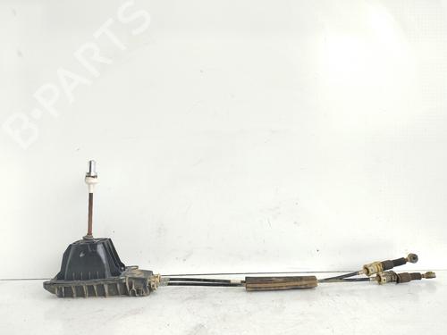 Used Gear lever RENAULT CLIO III (BR0/1, CR0/1) [2005-2014]  28716414