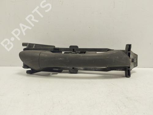 Używane Klamka zewnętrzna drzwi przednich prawych MERCEDES-BENZ C-CLASS (W203) C 200 CDI (203.004) (116 hp) 30529979