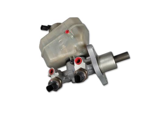 brake-master-cylinder-bmw-3-e46-1997-1998-1999-2000-2001-2002-2003-2004-2005-31026939 main image