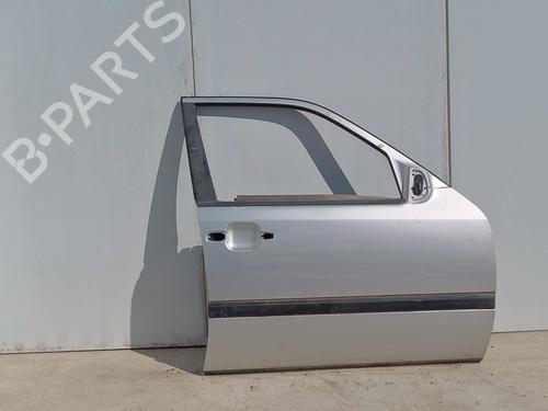 Used Right front door MERCEDES-BENZ C-CLASS (W202) C 250 Turbo-D (202.128) (150 hp) 28673660