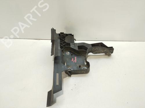Used Left headlight support RENAULT MEGANE II (BM0/1_, CM0/1_) [2001-2012]  30410040