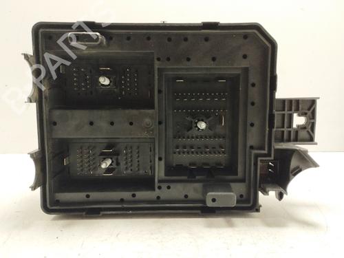 Fuse box OPEL CORSA E (X15)  | BP28425537E1