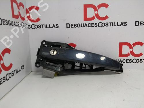 Used Front left exterior door handle OPEL ASTRA H Estate (A04) 1.7 CDTI (L35) (101 hp) 17400547