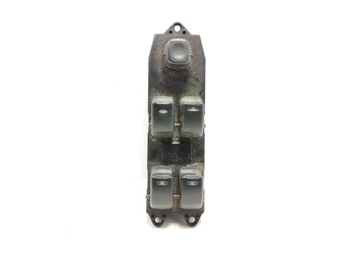 Fensterheberschalter links vorne für Fensterheberschalter links vorne DAEWOO NUBIRA Saloon (J100) [1997-2026] 35932247 35932247