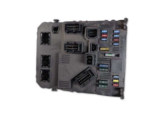 fuse-box-peugeot-407-6d_-2004-2005-2006-2007-2008-2009-2010-2011-32660702 main image