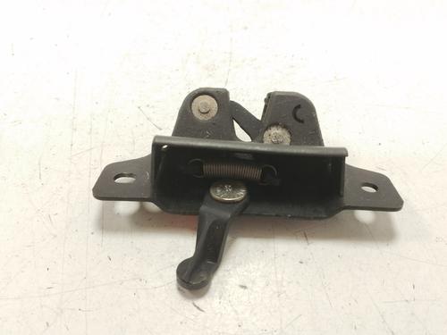 Used Tailgate lock PEUGEOT 106 II (1A_, 1C_) 1.5 D (57 hp) 31253326