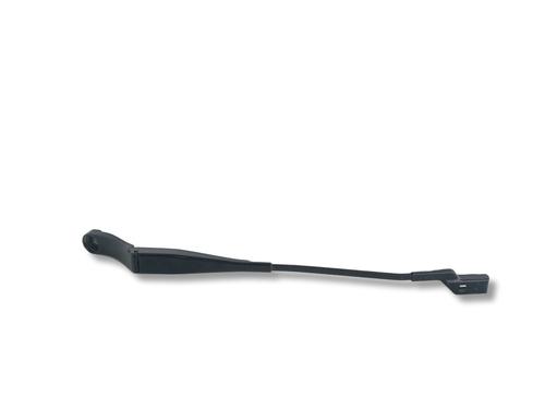 Used Front windshield wiper arm Front windshield wiper arm PEUGEOT 308 II (LB_, LP_, LW_, LH_, L3_) 1.5 BlueHDI 100 (102 hp) 39900625 39900625