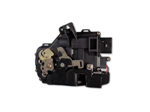 Used Front left lock Front left lock AUDI A4 B6 (8E2) 2.4 (170 hp) 33810630 33810630