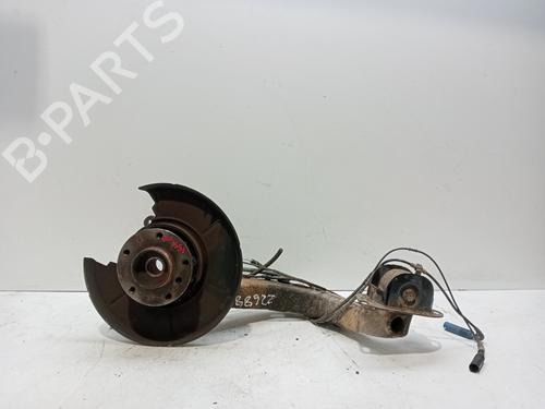 Fusee rechts achter BMW 3 (E46) 320 d (150 hp) 31127602