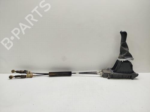 Used Gear lever RENAULT CLIO III (BR0/1, CR0/1) 1.2 16V (BR0P, CR0P) (101 hp) 28715379