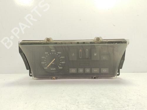 Used Instrument cluster FORD FIESTA III (GFJ) [1989-1997]  31066533