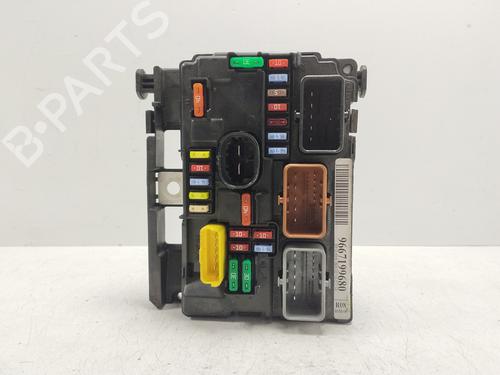 Used Fuse box CITROËN C3 II (SC_) [2009-2025]  26033730
