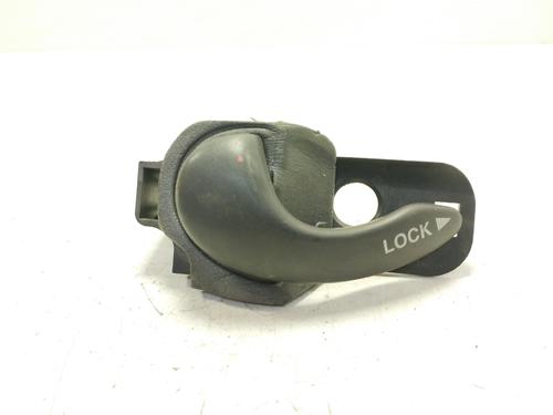Venstre fortil invendig håndtag FIAT DOBLO MPV (119_, 223_) 1.3 JTD (75 hp) 30529291