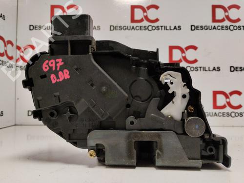 Used Front right lock VOLVO V50 (545) 2.0 D (136 hp) 17414859