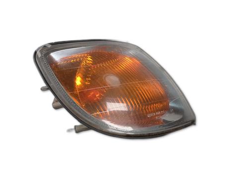 Used Right front indicator HYUNDAI TRAJET (FO) 2.0 CRDi (113 hp) 31253351